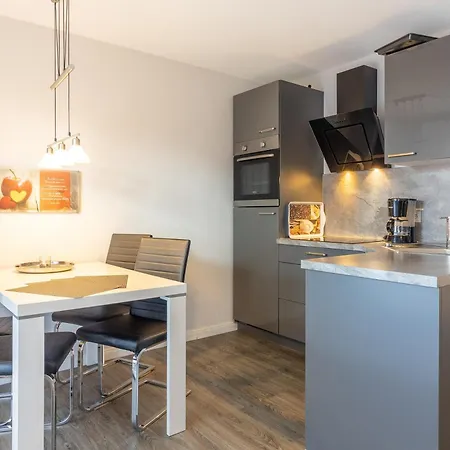 Ebbe Apartment *