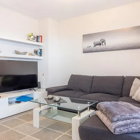 Ebbe Apartment *